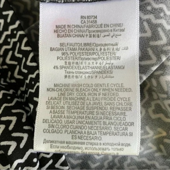 BCBGeneration Sleeveless Halter Dress Tribal Print Womens Size XS Black White - Picture 7 of 7